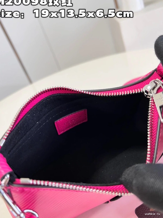WIS Marellini VUITTON LOUIS 1019